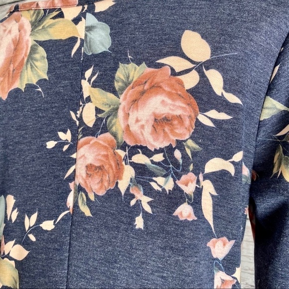 NWT Navy Floral Long-Sleeve Shift Dress - Picture 5 of 9